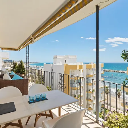 Apartment Beachfront Sea Views, Old Town, Parking Marbella