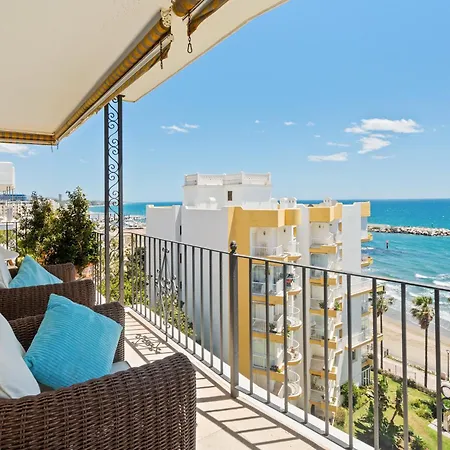 Apartment Beachfront Sea Views, Old Town, Parking Marbella