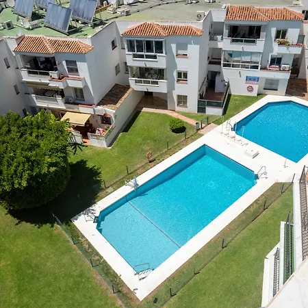 Apartment Beachfront Sea Views, Old Town, Parking